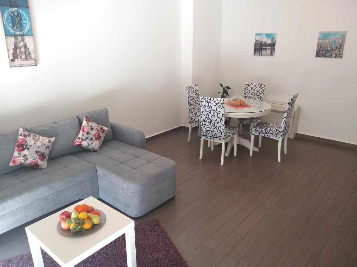 ספליט 3 Bedroom Apartment With Terrace And Free Parking מראה חיצוני תמונה
