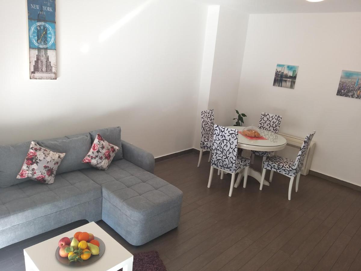 ספליט 3 Bedroom Apartment With Terrace And Free Parking מראה חיצוני תמונה