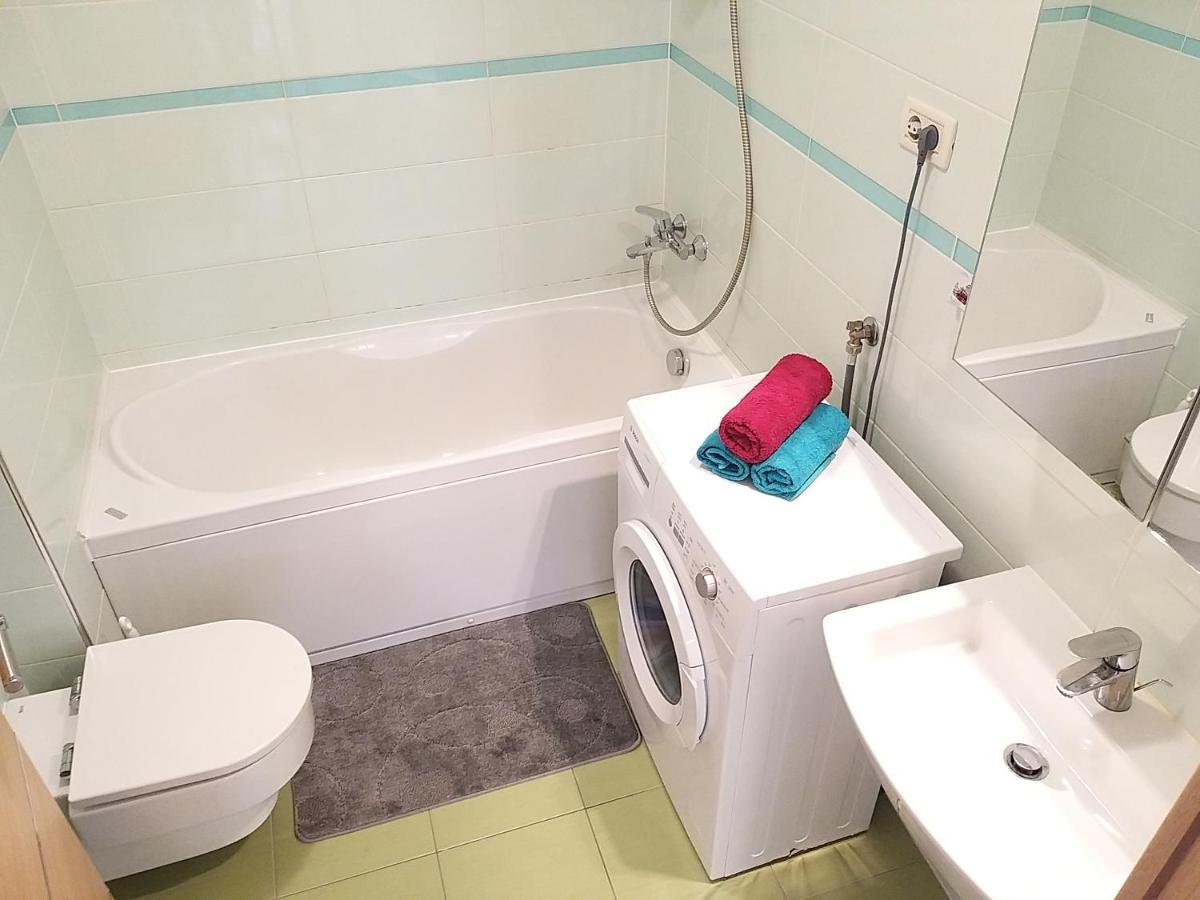 ספליט 3 Bedroom Apartment With Terrace And Free Parking מראה חיצוני תמונה