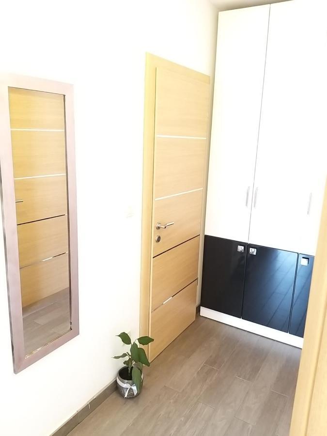 ספליט 3 Bedroom Apartment With Terrace And Free Parking מראה חיצוני תמונה